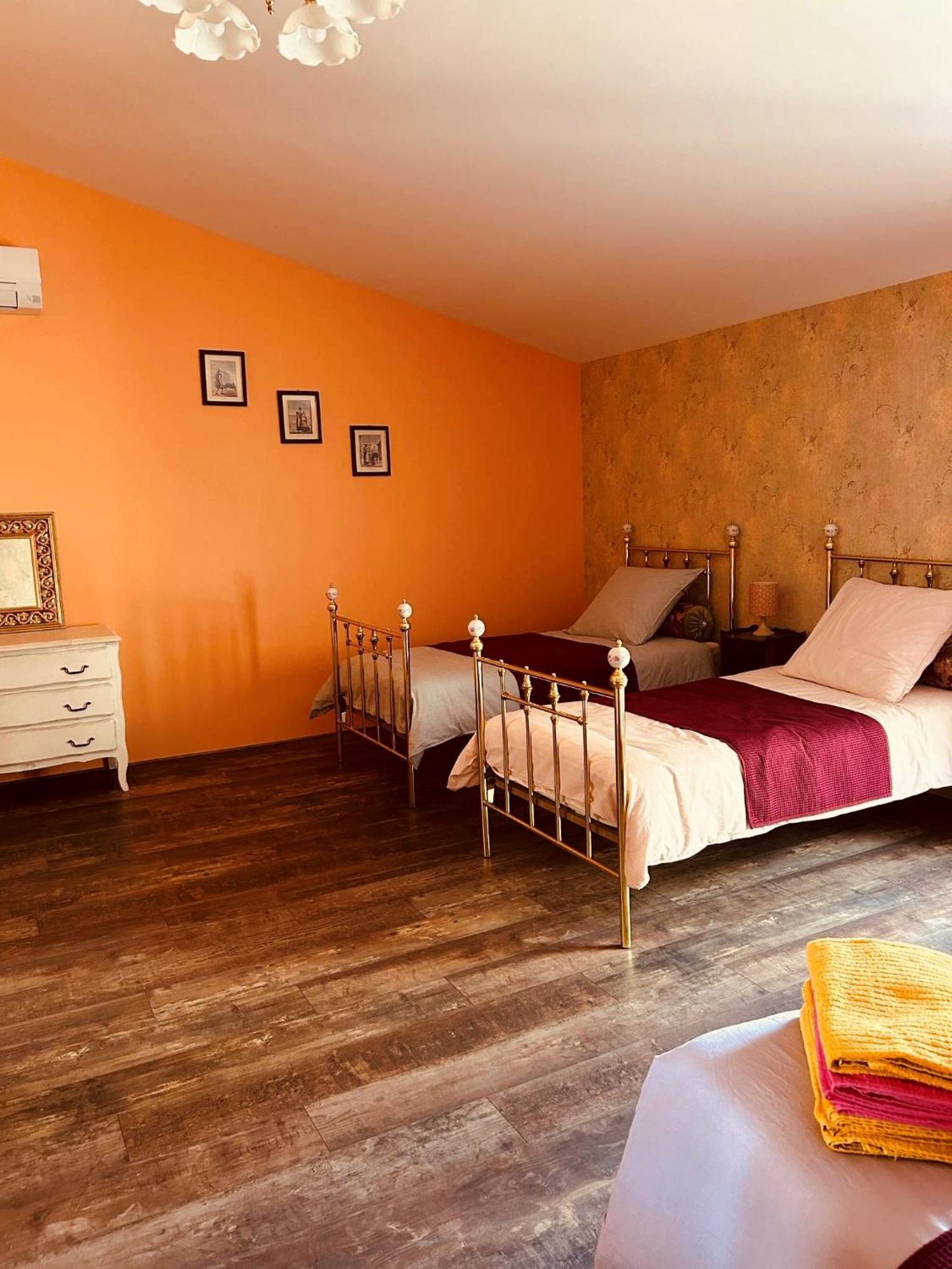 Bed and Breakfast La Babayaga à Capestang Extérieur photo
